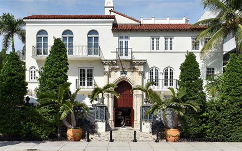 Versace mansion south beach Miami